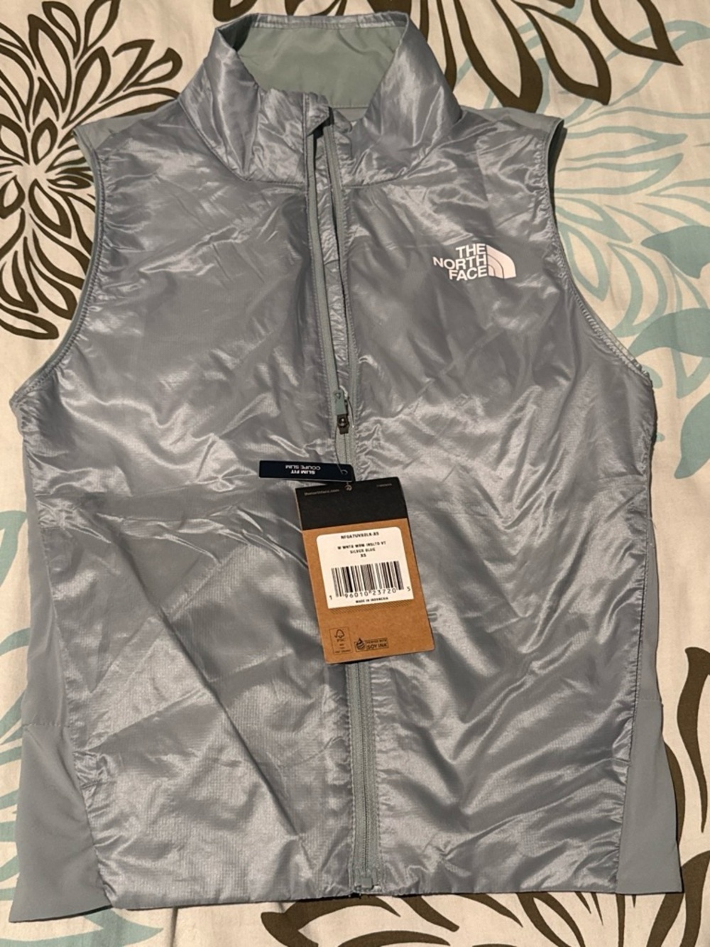 The North Face Women's Silver-Light Gray Packable Vest